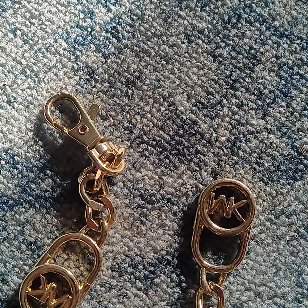Belt - Picture 3 of 4